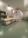 HITACHI ECHELON OVAL 1.5T MRI Scanner