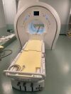 HITACHI ECHELON OVAL 1.5T MRI Scanner