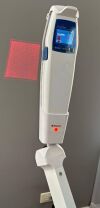 ACCUVEIN AV400 Portable Vein Finder With the stand