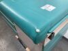 MIDMARK 104 Exam Table