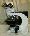 LEICA DM 3000 Microscope