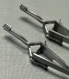V. MUELLER SU3146 Cross Action Automatic Retractor Blunt