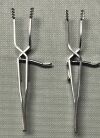 V. MUELLER SU3146 Cross Action Automatic Retractor Blunt