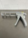 BIOMET . Ratchet Cement Gun