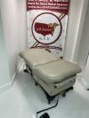 MIDMARK 625 Exam Table