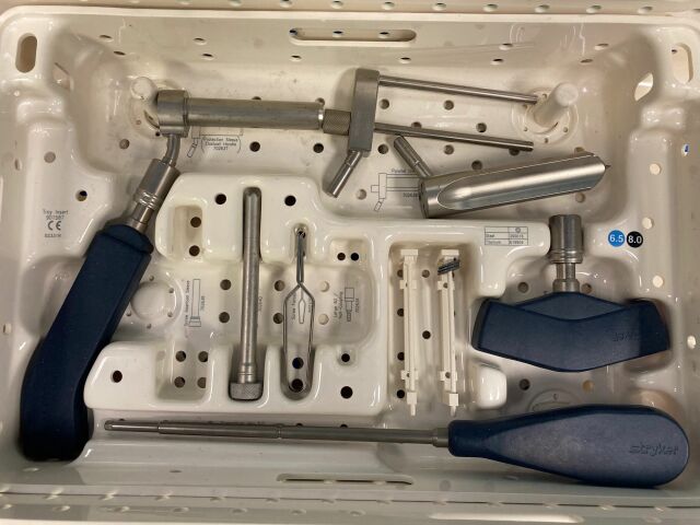 STRYKER Asnis III Cannulated Screw System 6.5mm/8.0mm