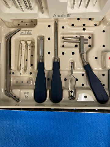 STRYKER Asnis III Cannulated Screw System 4.0mm
