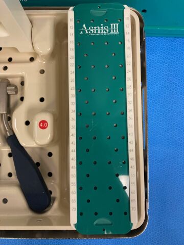 STRYKER Asnis III Cannulated Screw System 4.0mm
