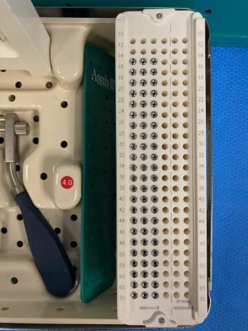 STRYKER Asnis III Cannulated Screw System 4.0mm