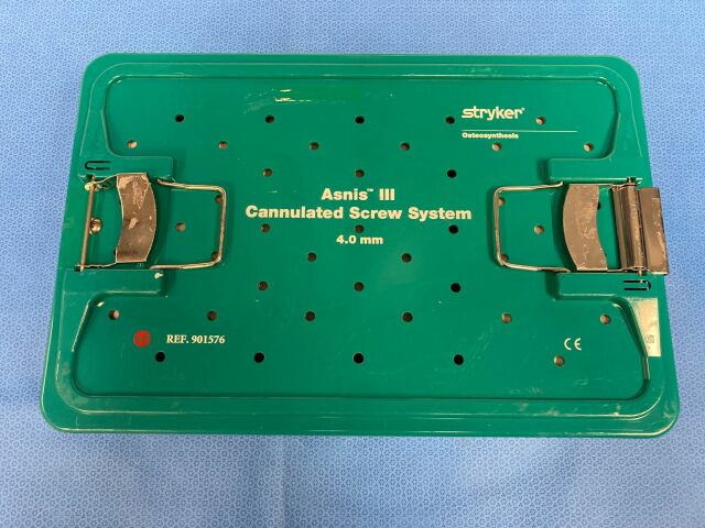 STRYKER Asnis III Cannulated Screw System 4.0mm