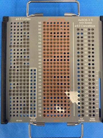 STRYKER AxSOS 3 Titanium 4.0mmm Screw Rack w/ Driver