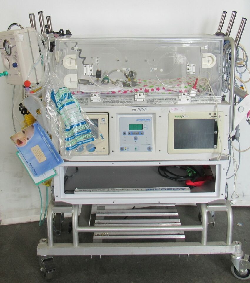 Airborne Voyager Life Support Infant Incubator Auction