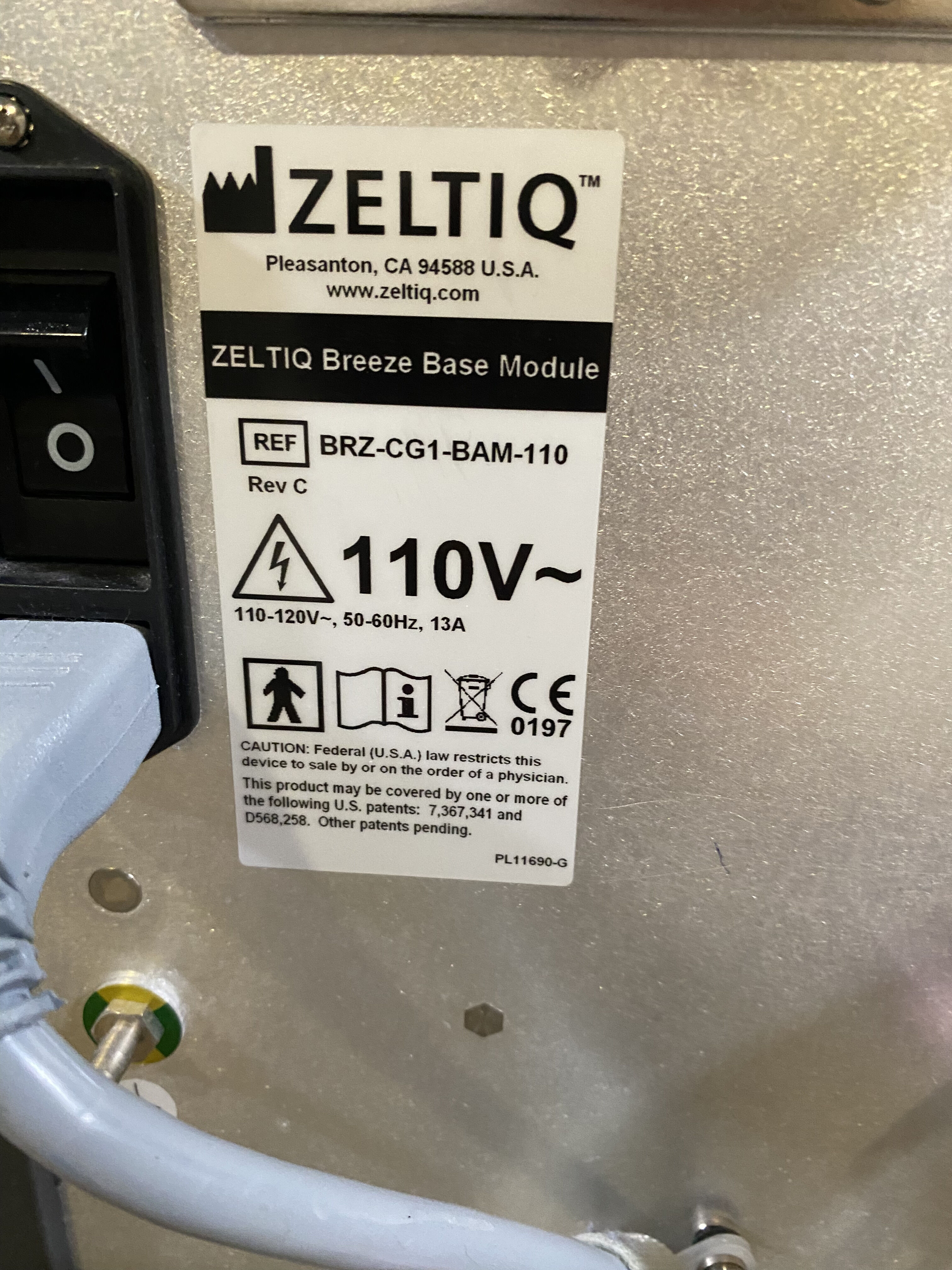 ZELTIQ Coolsculpting System