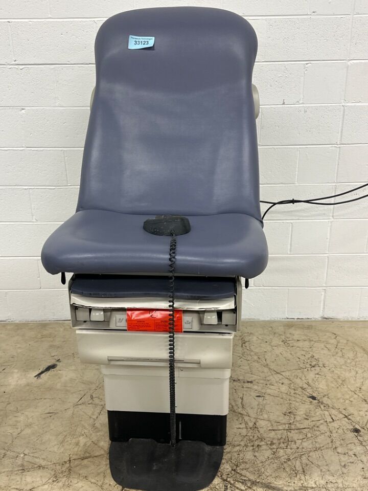 623 008 Exam Table Auction 623 008 Exam Table Auction