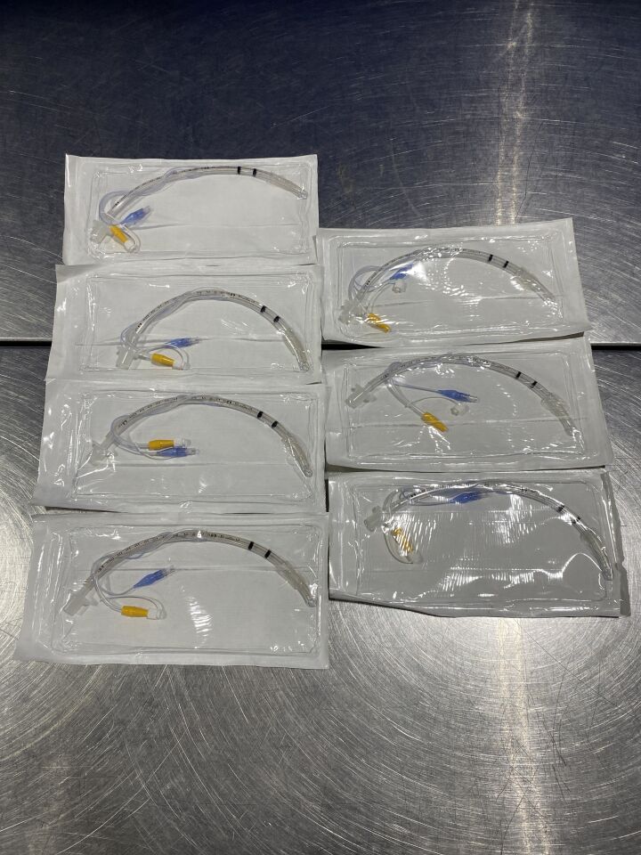 COVIDIEN 18860 Shiley Taperguard Evac Oral Tracheal Tube - Lot of 7
