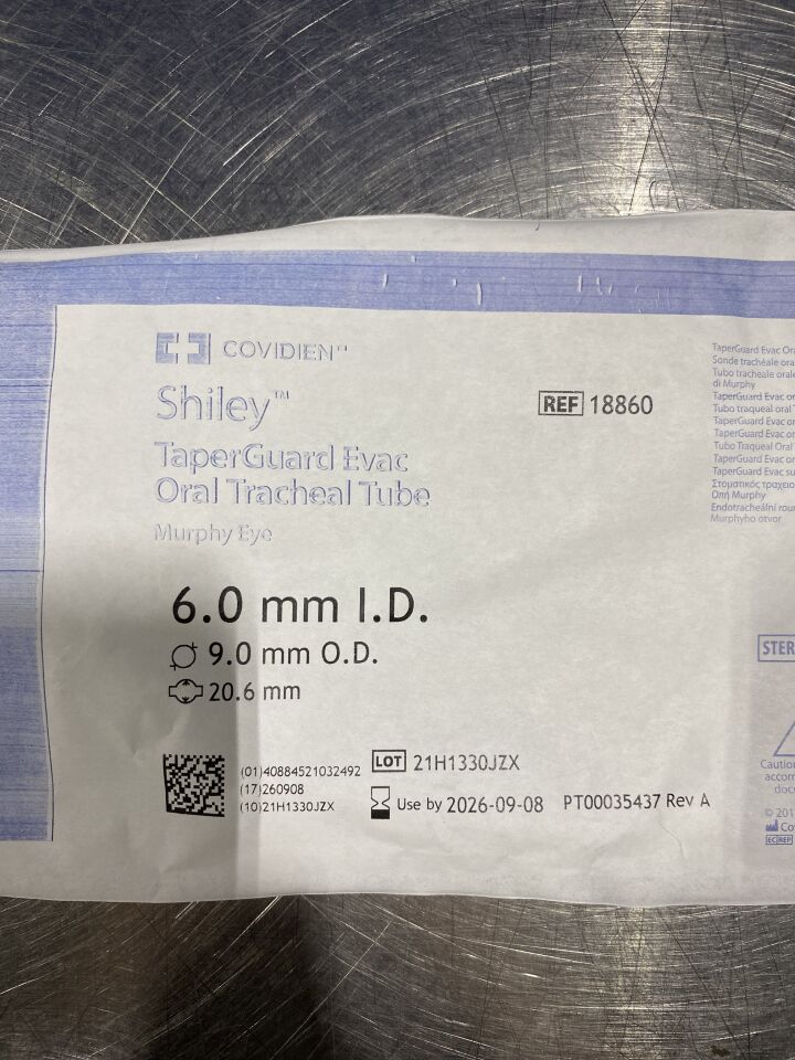 COVIDIEN 18860 Shiley Taperguard Evac Oral Tracheal Tube - Lot of 7
