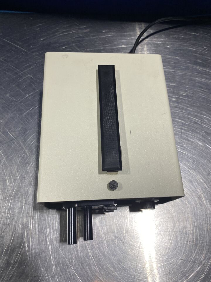 AZTEC MEDICAL PRODUCTS Teclite-T-150 Light Source