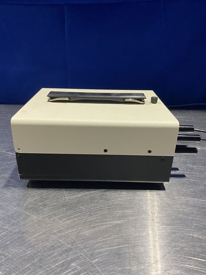 AZTEC MEDICAL PRODUCTS Teclite-T-150 Light Source