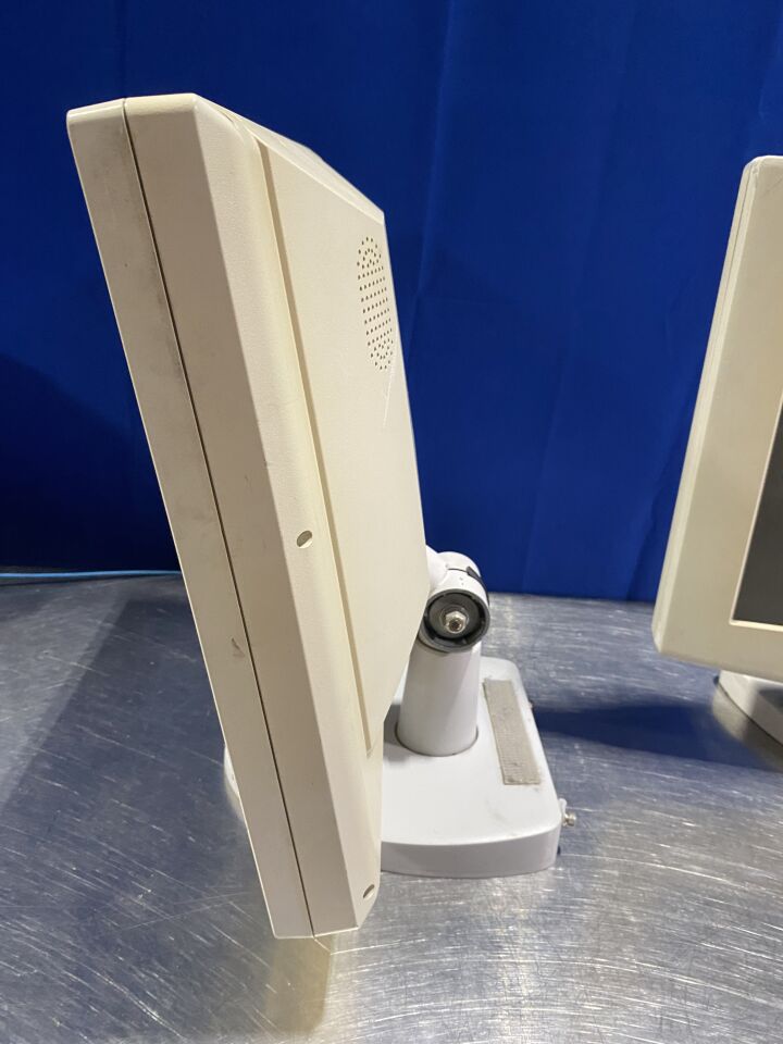 NDS / NIHON KOHDEN VI-SX18-04A - Lot of 2 Display Monitor