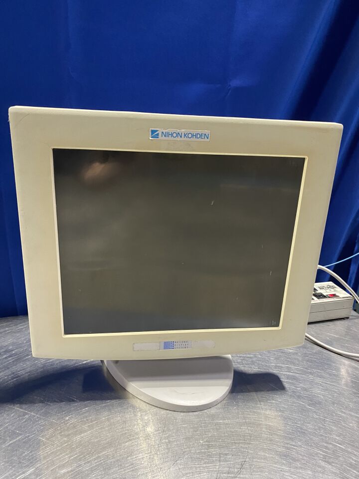 NDS / NIHON KOHDEN VI-SX18-04A - Lot of 2 Display Monitor