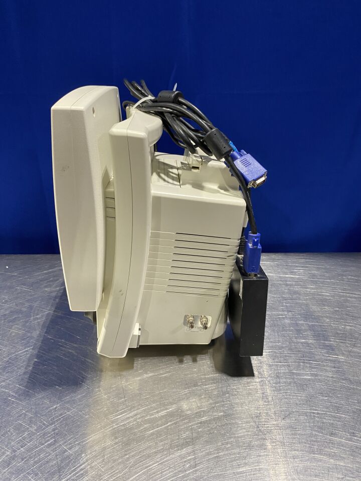 CRITICARE SYSTEMS Veris 8600 Monitor