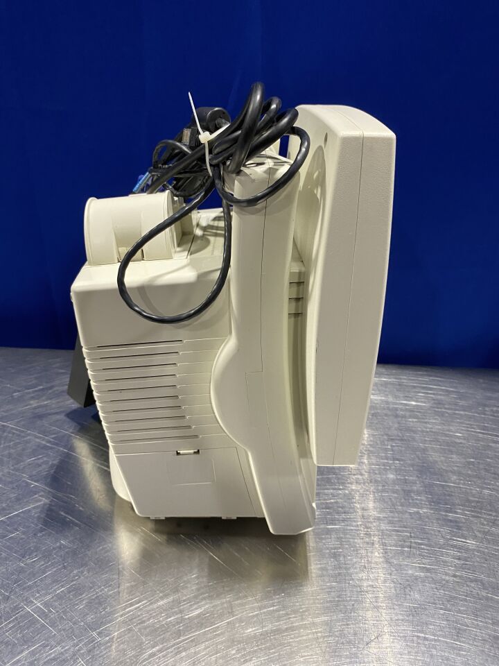 CRITICARE SYSTEMS Veris 8600 Monitor