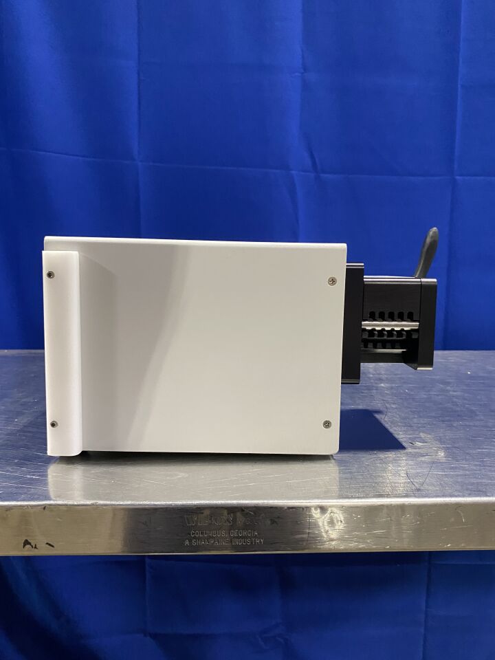 ANGIO DYNAMICS Intelliflow 1000-0050 Pump IV Infusion