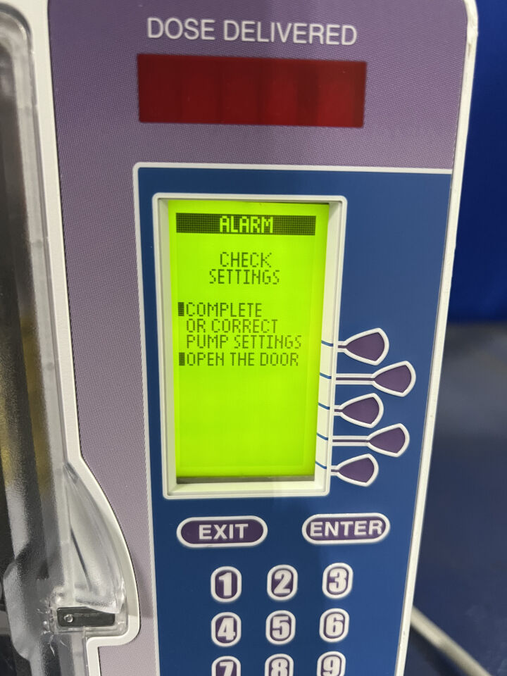 HOSPIRA Lifecare 20709-04-81 Pump IV Infusion