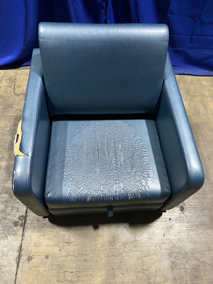 STRYKER 3500 Recliner Bed
