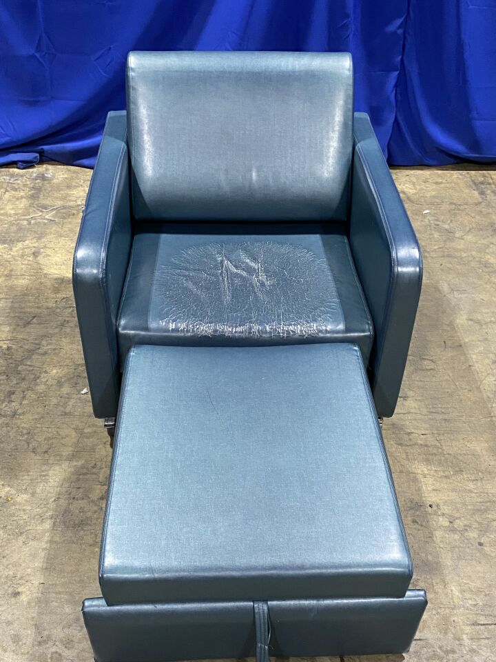 STRYKER 3500 Recliner Bed