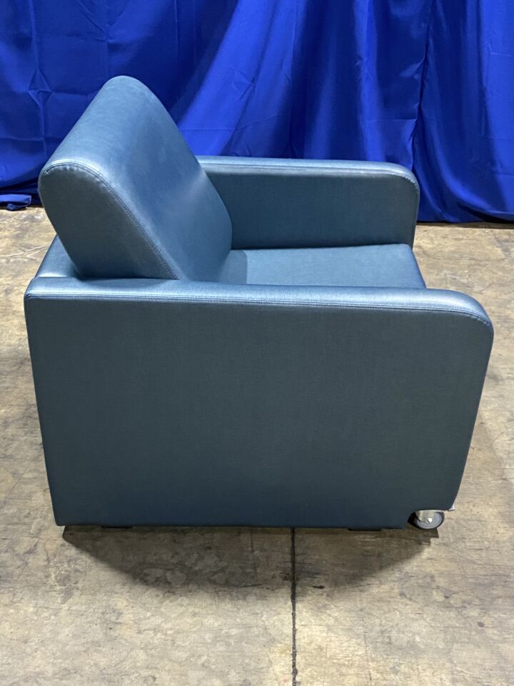 STRYKER 3500 Recliner Bed