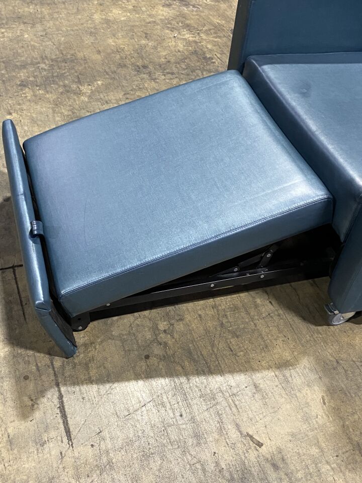 STRYKER 3500 Recliner Bed