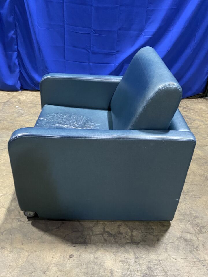 STRYKER 3500 Recliner Bed