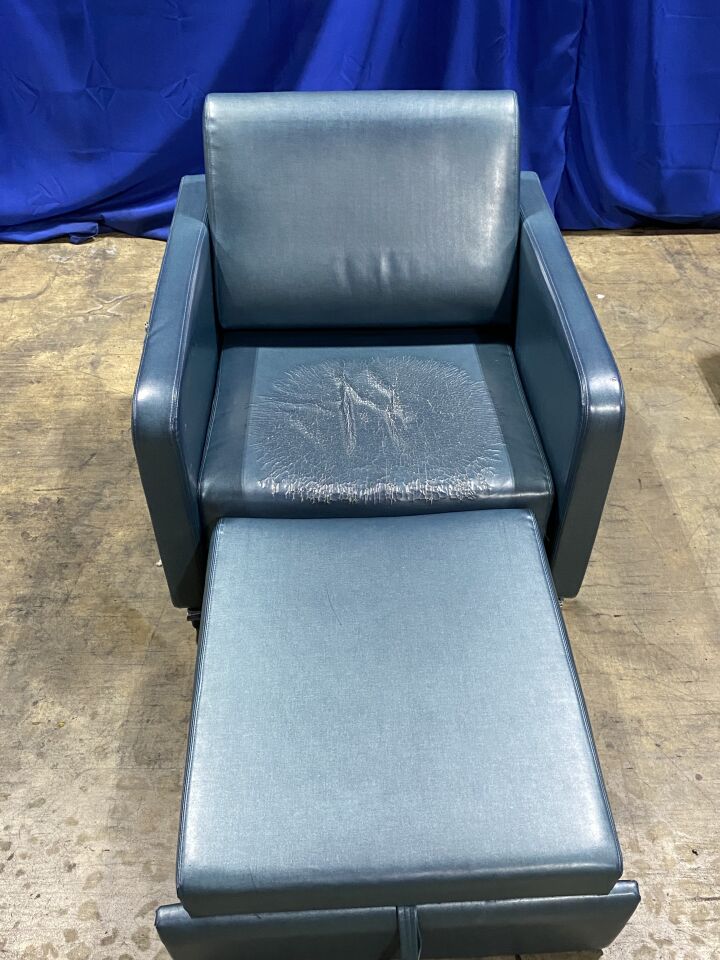 STRYKER 3500 Recliner Bed