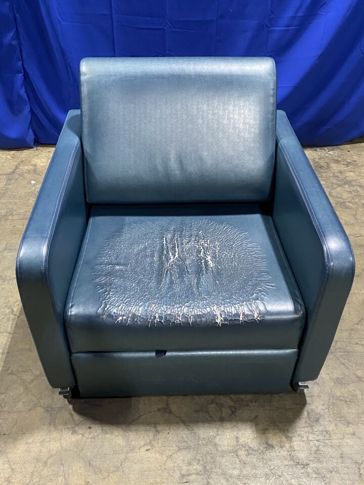 STRYKER 3500 Recliner Bed