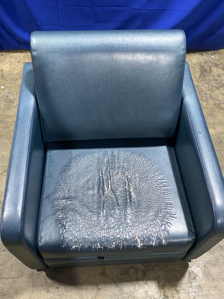 STRYKER 3500 Recliner Bed