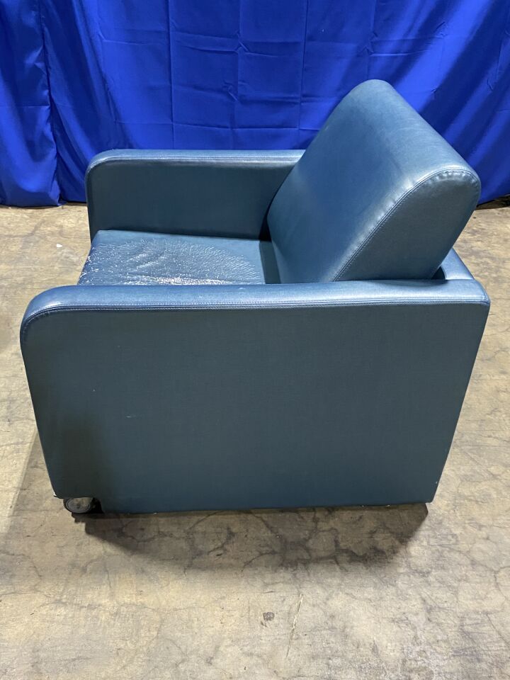 STRYKER 3500 Recliner Bed