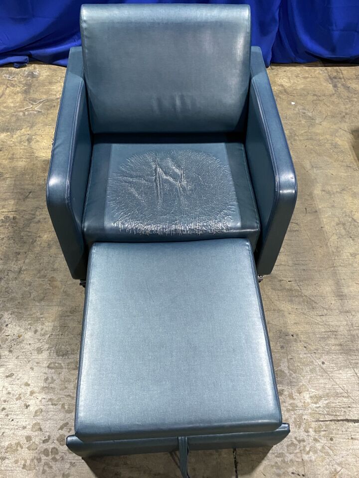 STRYKER 3500 Recliner Bed