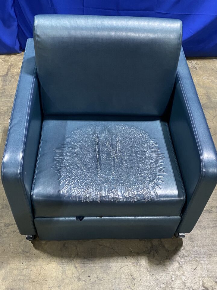 STRYKER 3500 Recliner Bed