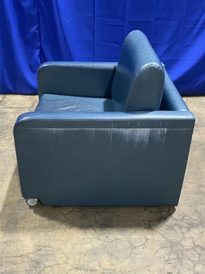 STRYKER 3500 Recliner Bed