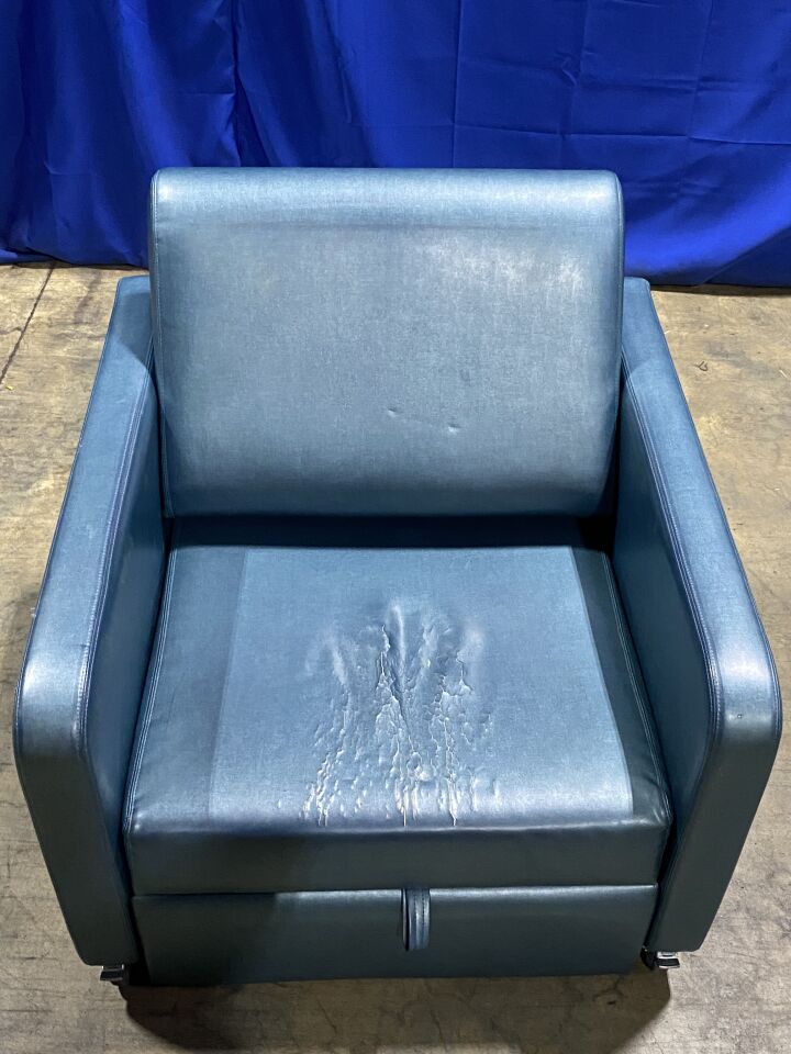 STRYKER 3500 Recliner Bed