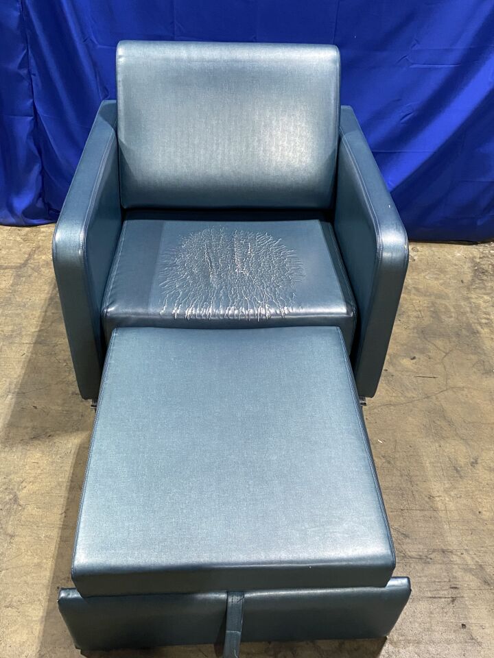 STRYKER 3500 Recliner Bed