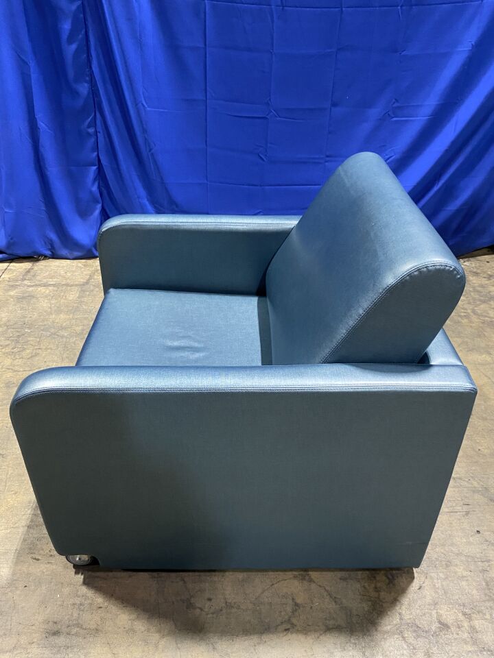 STRYKER 3500 Recliner Bed