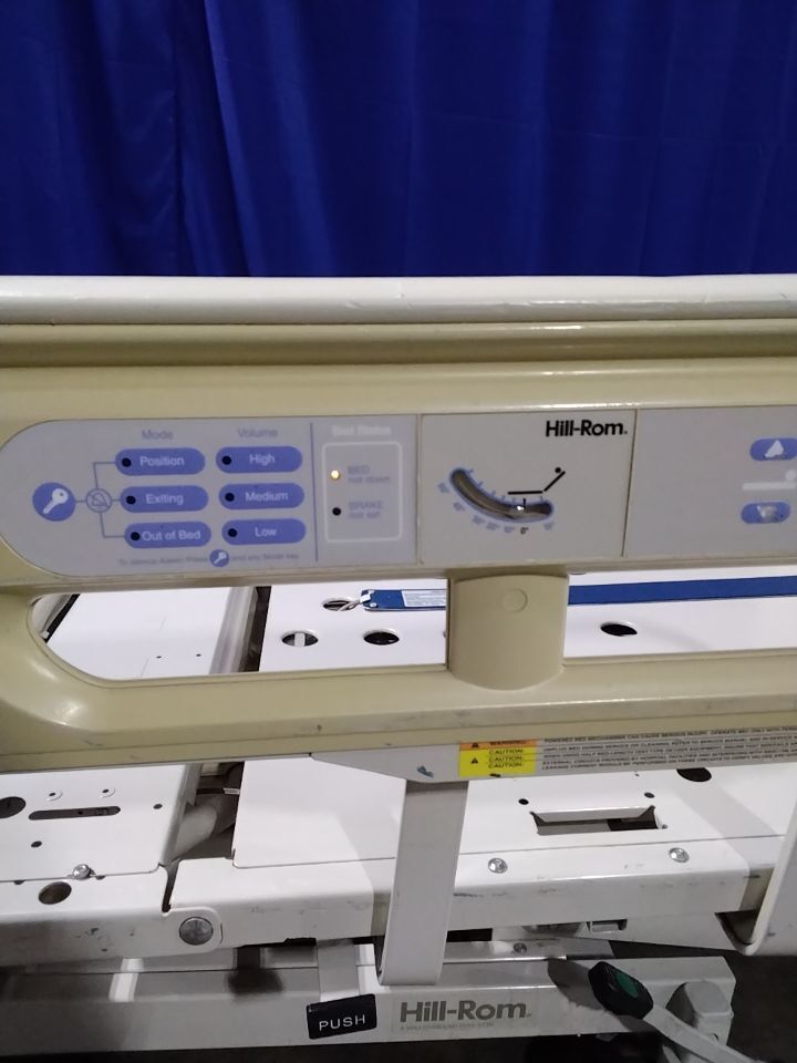 HILL-ROM Advanta P1600 Hospital Bed