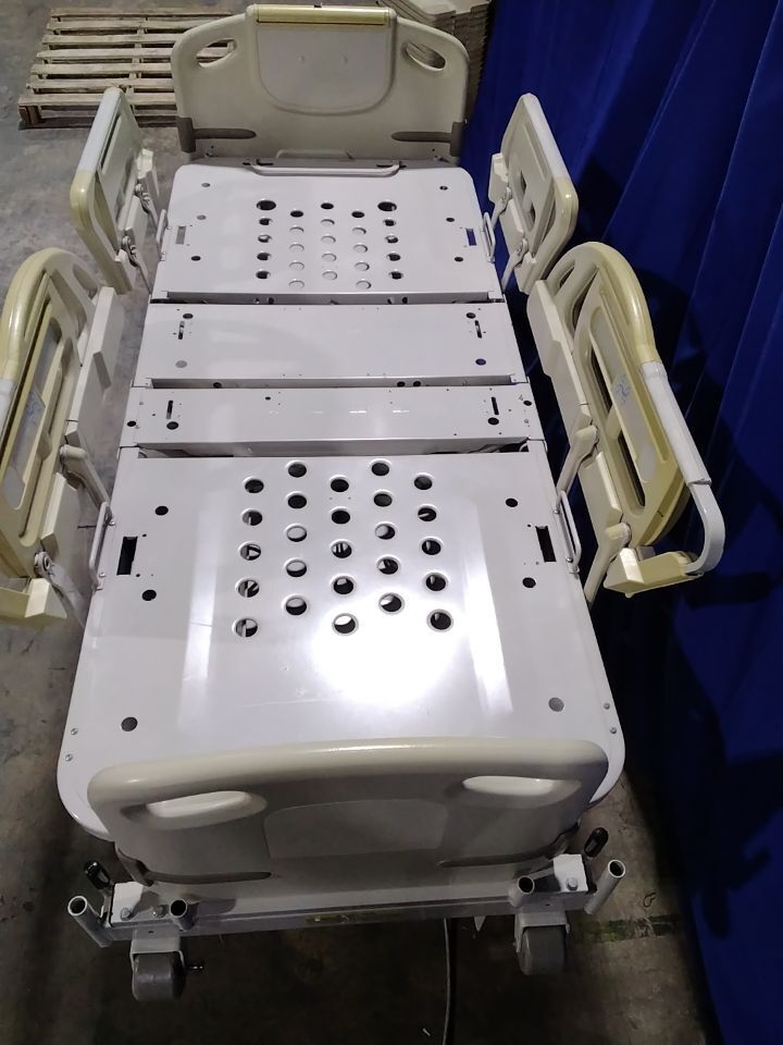 HILL-ROM Advanta Hospital Bed