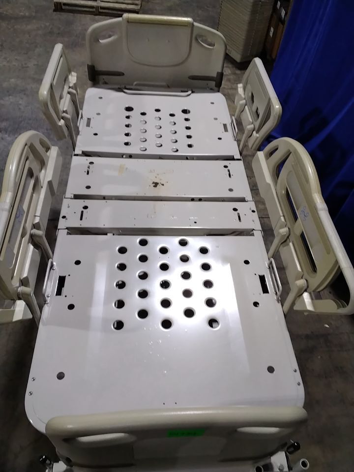 HILL-ROM Advanta P1600 Hospital Bed