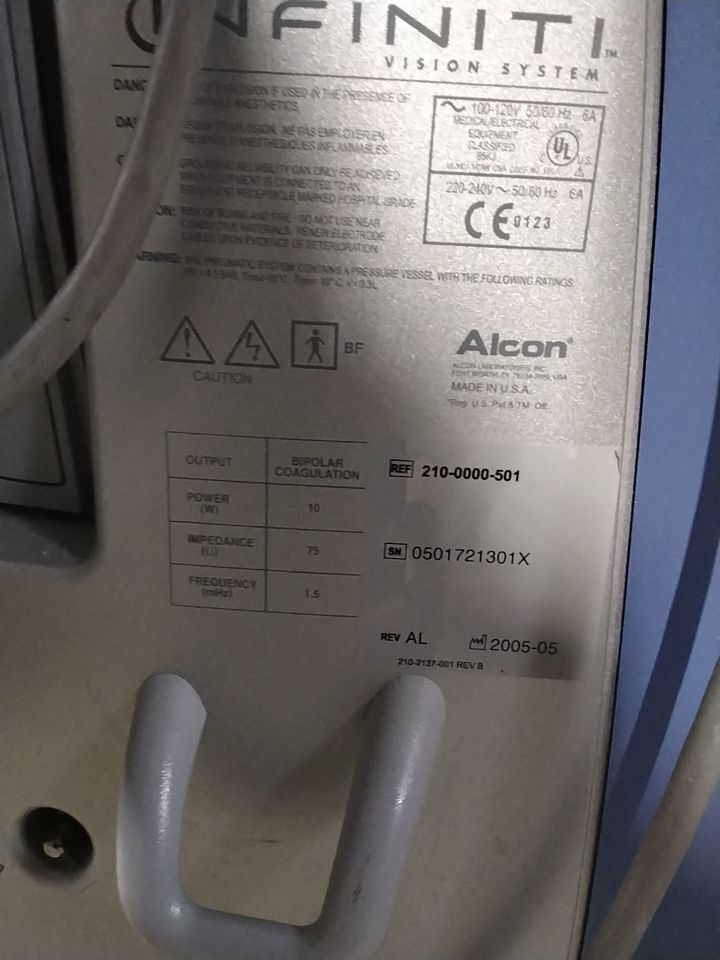 ALCON INFINITI Vision System Phacoemulsifier