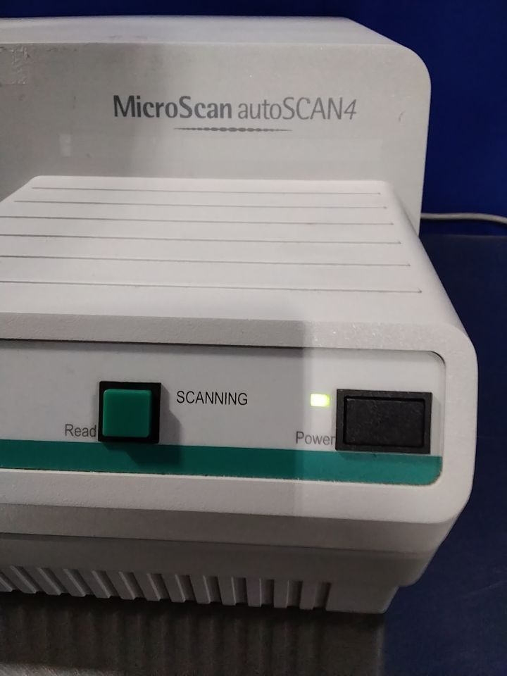 SIEMENS MICROSCAN autoSCAN-4 Diagnostic Equipment