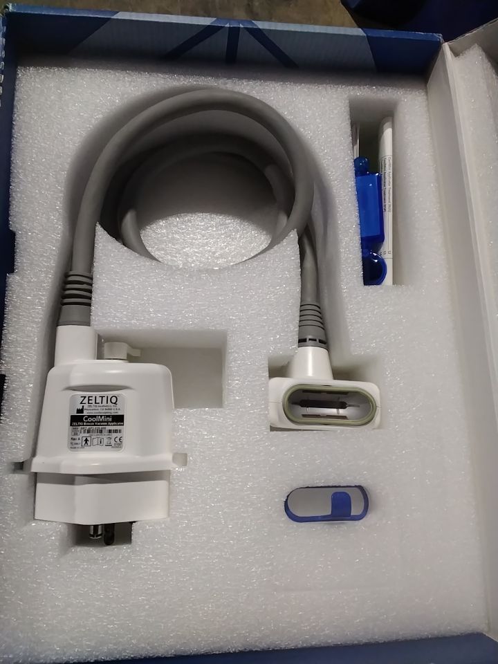 ZELTIQ AESTHETICS, INC. BRZ-CG1-BAM-110 Coolsculpting unit