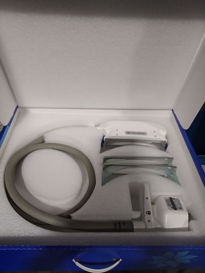 ZELTIQ AESTHETICS, INC. BRZ-CG1-BAM-110 Coolsculpting unit